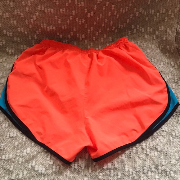 Nike Dri-Fit Shorts - Picture 3 of 3